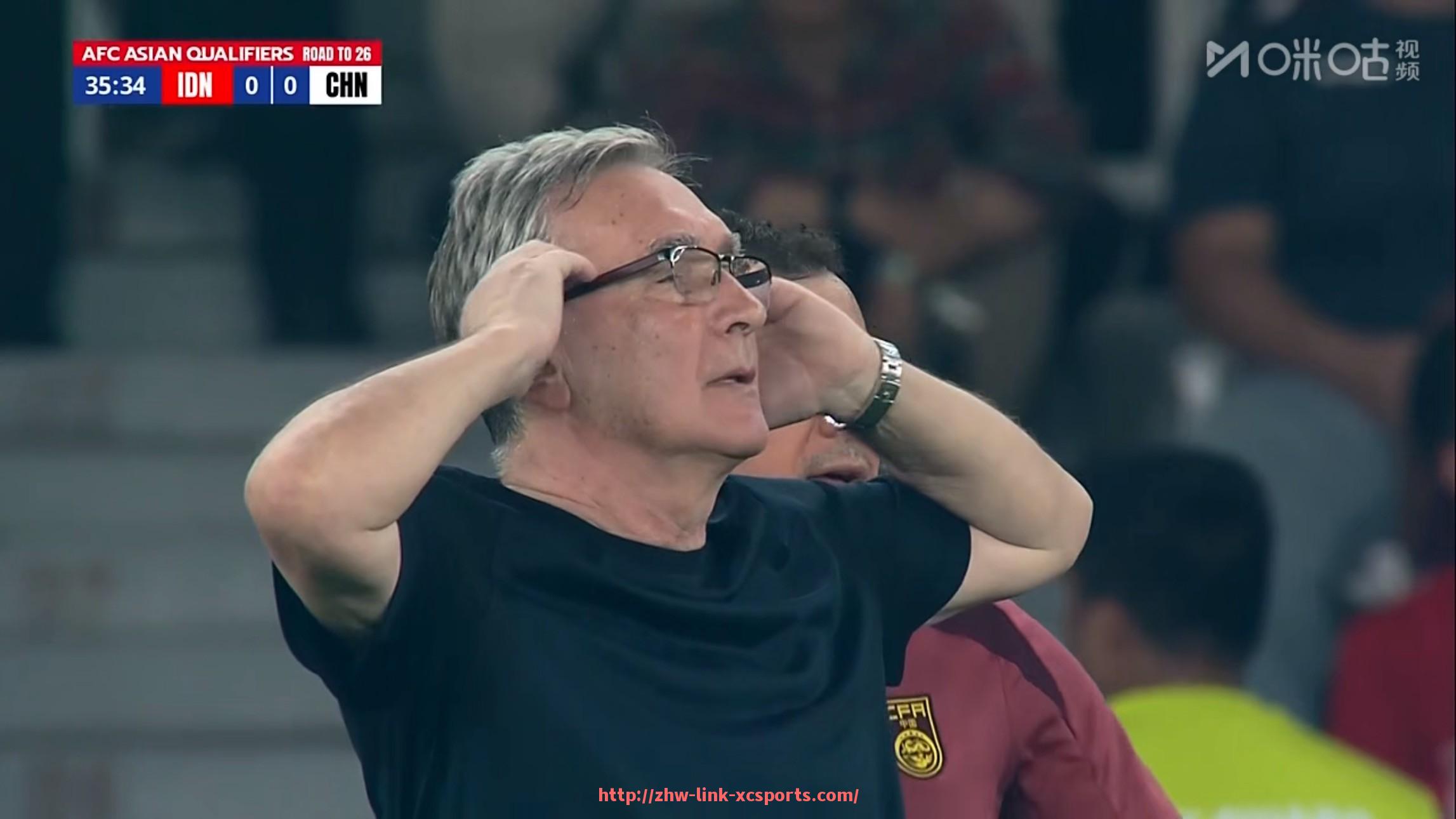 杏彩体育-世俱杯摄影作品精选:定格球场上的激情与瞬间